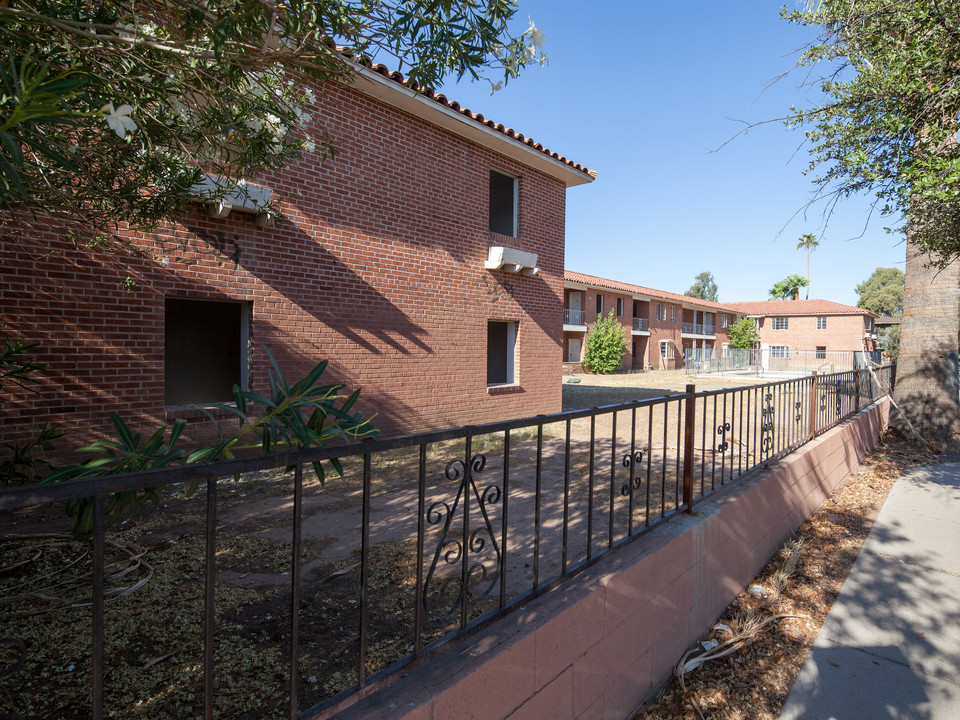 The Jameson in Phoenix, AZ - Building Photo