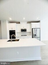 1165 Herndon Pkwy in Herndon, VA - Building Photo - Building Photo