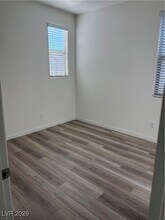 101 Silver Run Ln in Las Vegas, NV - Building Photo - Building Photo