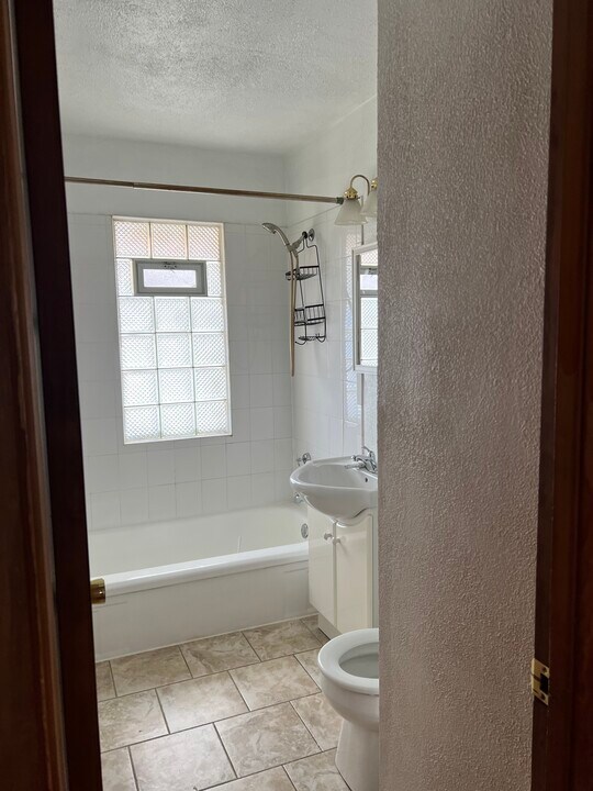 430 S 89th St in Milwaukee, WI - Building Photo