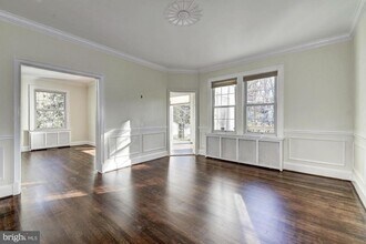 4910 Hillbrook Ln NW in Washington, DC - Building Photo - Building Photo