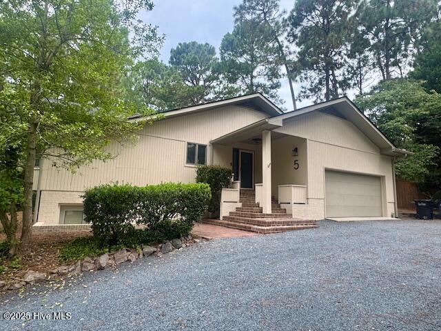 property at 5 Live Oak Ln