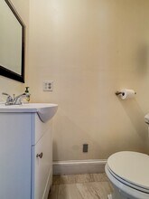 18 Albion Rd, Unit 1 in Quincy, MA - Building Photo - Building Photo