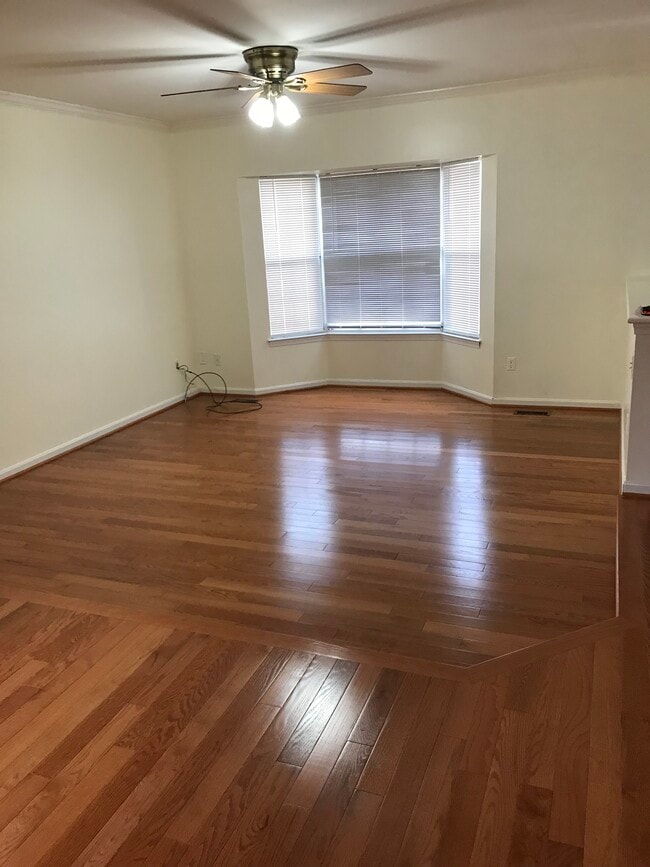 46695 Paragon Ter, Unit Apartment