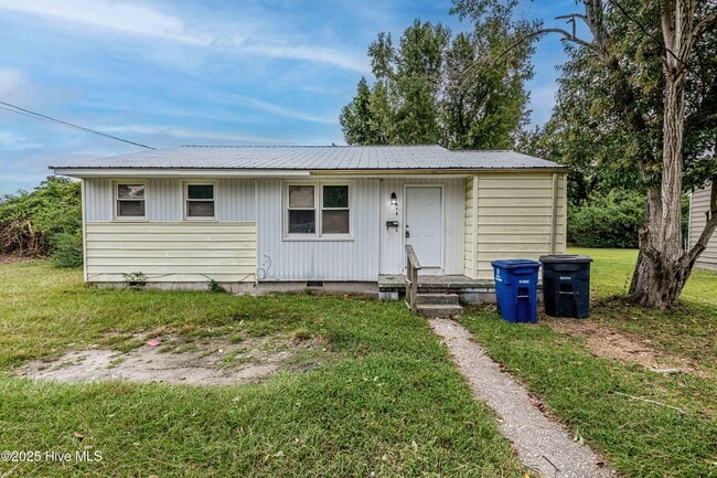 419 New River Dr in Jacksonville, NC - Building Photo - Building Photo