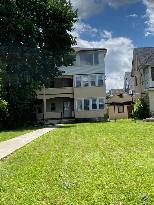 523 S Webster Ave in Scranton, PA - Building Photo