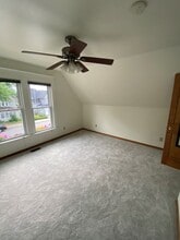 2633 Grand St NE, Unit 2 in Minneapolis, MN - Building Photo - Building Photo