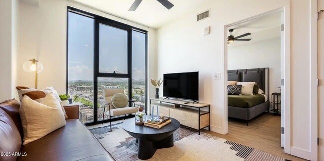 817 N 6th St, Unit A2 in Phoenix, AZ - Building Photo - Building Photo