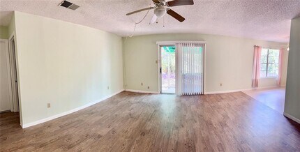 8104 Pinto Path in Austin, TX - Building Photo - Building Photo
