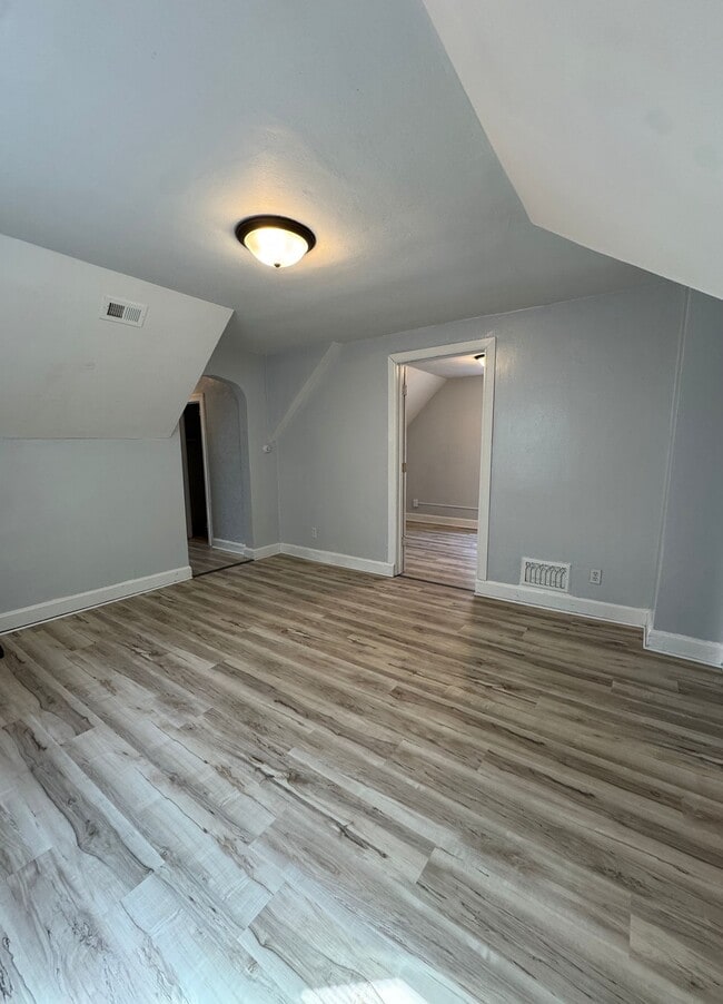 property at 1614 Sibley Ave