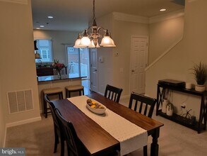 42662 New Dawn Terrace in Ashburn, VA - Building Photo - Building Photo
