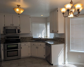 941 Beechwood Cir in Suisun City, CA - Building Photo - Building Photo