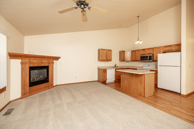 Woodridge Estates