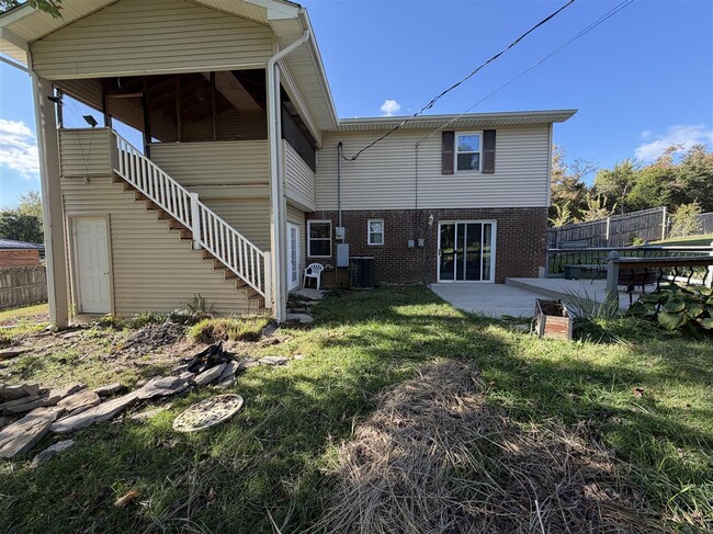 2600 Northern Rd in Radcliff, KY - Building Photo - Building Photo