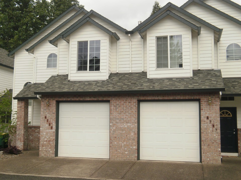 Morningside Manor Apartments in Beaverton, OR - Building Photo