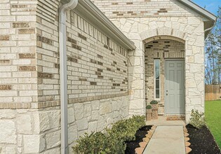 30260 Kingston Heath Dr in Cleveland, TX - Building Photo - Building Photo