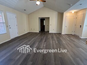 102 Swing Ct in Raeford, NC - Building Photo - Building Photo