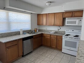 709 El Dorado Pky E in Cape Coral, FL - Building Photo