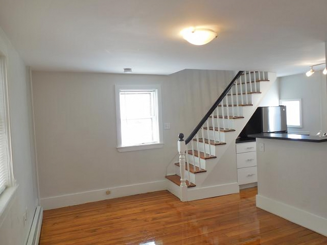 13 Smith Ave, Unit 2R in Somerville, MA - Building Photo - Building Photo