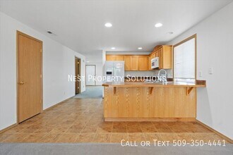 416 E Linden Ave in Moses Lake, WA - Building Photo - Building Photo