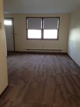 12 Grafton St, Unit 12 in Lowell, MA - Building Photo - Building Photo
