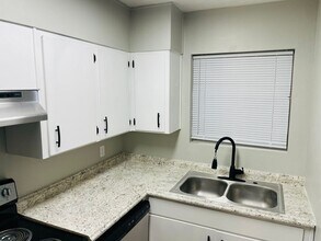 1510 Fuller Rd in Tallahassee, FL - Building Photo - Building Photo