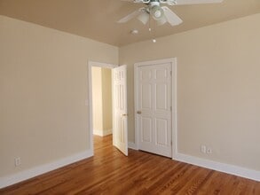 157 N Clinton St in Poughkeepsie, NY - Building Photo - Building Photo