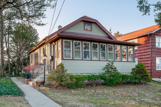 720 Walnut St in Lemont, IL - Building Photo - Building Photo