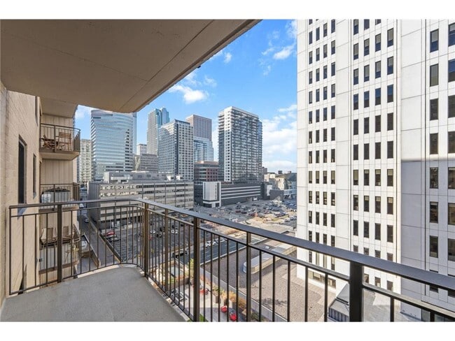 121 Washington Ave S in Minneapolis, MN - Building Photo - Building Photo