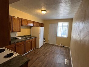 1021 Louisiana Blvd SE in Albuquerque, NM - Building Photo - Building Photo