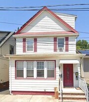 9127 Newkirk Ave in North Bergen, NJ - Building Photo