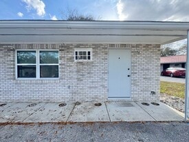 2680 Trinity Cir NW in Winter Haven, FL - Building Photo