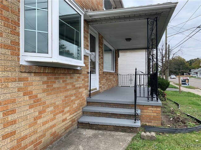 1380 Harlem Rd in Cheektowaga, NY - Building Photo - Building Photo