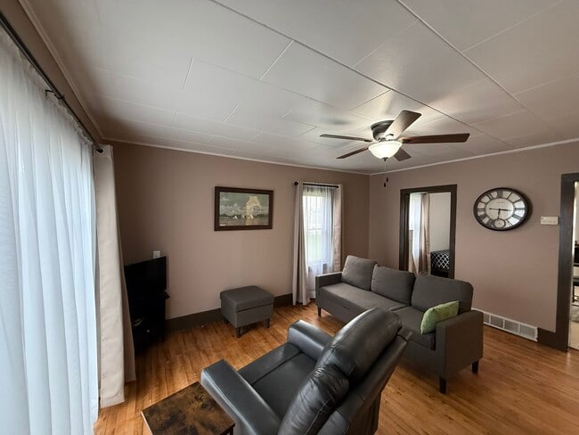 928 S 9th St in Aberdeen, SD - Building Photo - Building Photo