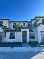 12848 SW 232nd Ter in Princeton, FL - Building Photo