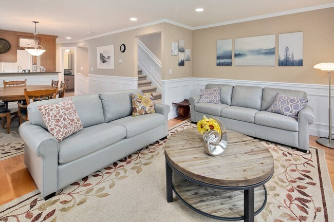 113 27th Ave S