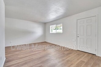 6805 Alamo Way in La Mesa, CA - Building Photo - Building Photo