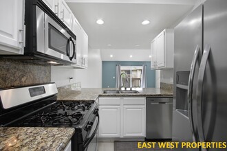 167 Lemon Grove in Irvine, CA - Building Photo - Building Photo