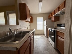 403 Creek St in Copperas Cove, TX - Foto de edificio - Building Photo