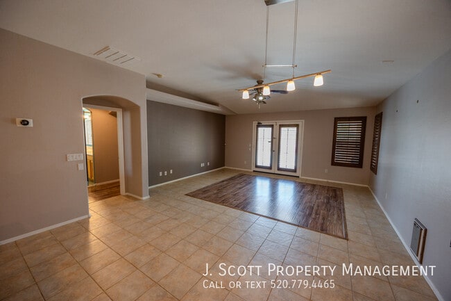 2320 W Apollo Rd in Phoenix, AZ - Building Photo - Building Photo
