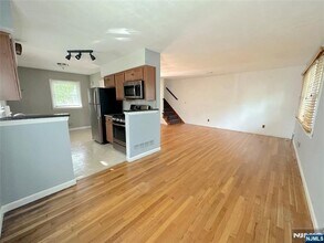 160-162 Washington St in Northvale, NJ - Building Photo - Building Photo