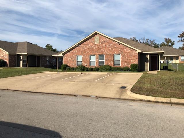 8656 McCoy Rd in Tyler, TX - Building Photo