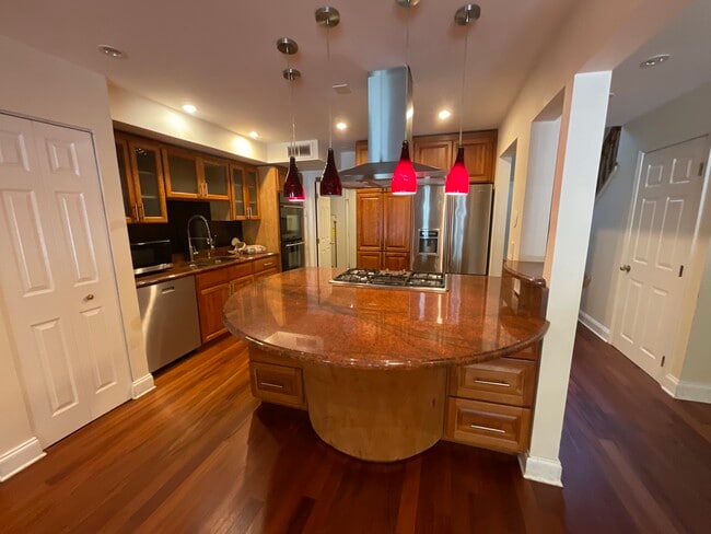 property at 154 S Lake St