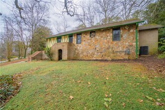 1865 Oak Grove Rd NE in Atlanta, GA - Building Photo - Building Photo