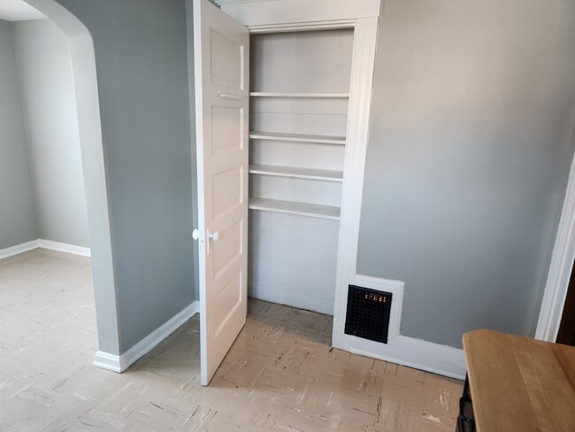 1395 Section Rd, Unit Unit #2 - 2nd Floor-Duple in Cincinnati, OH - Building Photo - Building Photo