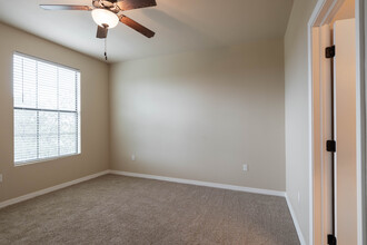 Edgerock Residential Townhomes in El Paso, TX - Building Photo - Interior Photo