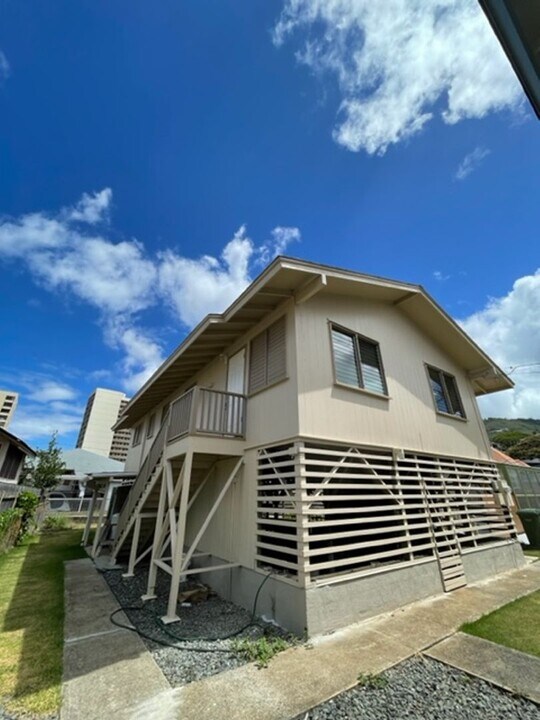 1516A Evelyn Ln in Honolulu, HI - Building Photo