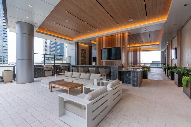 415Colorado in Austin, TX - Building Photo - Building Photo