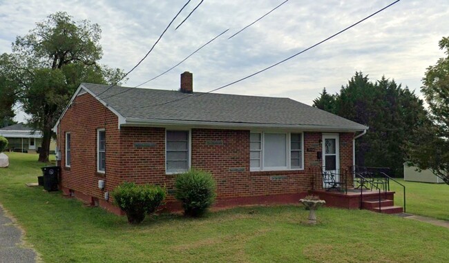 property at 1554 Blackburn St