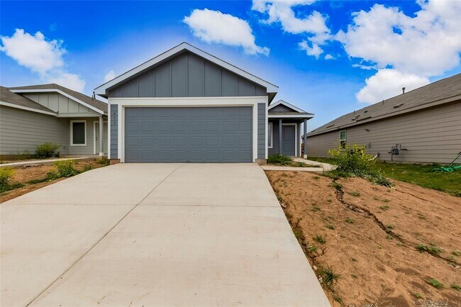 property at 611 Whoopers Lp